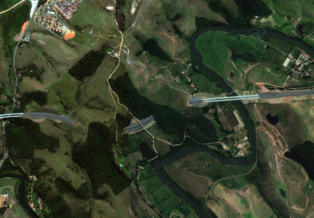 Geotecnologia aplicada a obras de infraestrutura e transporte: O uso de Modelos Digitais de Terrenos, ortofotos e imagens atualizadas no planejamento de rodovias, ferrovias e obras públicas 2 Jacareí/ Sp - Satélite WorldView 2 – 50cm