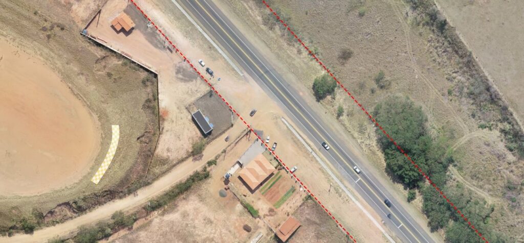 Geotecnologia aplicada a obras de infraestrutura e transporte: O uso de Modelos Digitais de Terrenos, ortofotos e imagens atualizadas no planejamento de rodovias, ferrovias e obras públicas 3 São Pedro/SP - Fotografia com drone